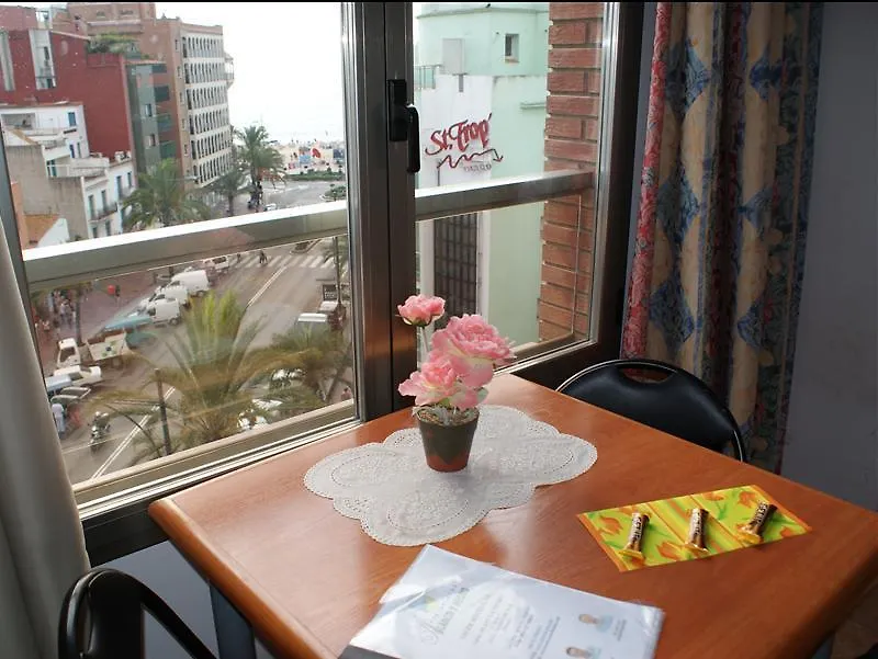 Blanco Y Negro Apartments Lloret de Mar